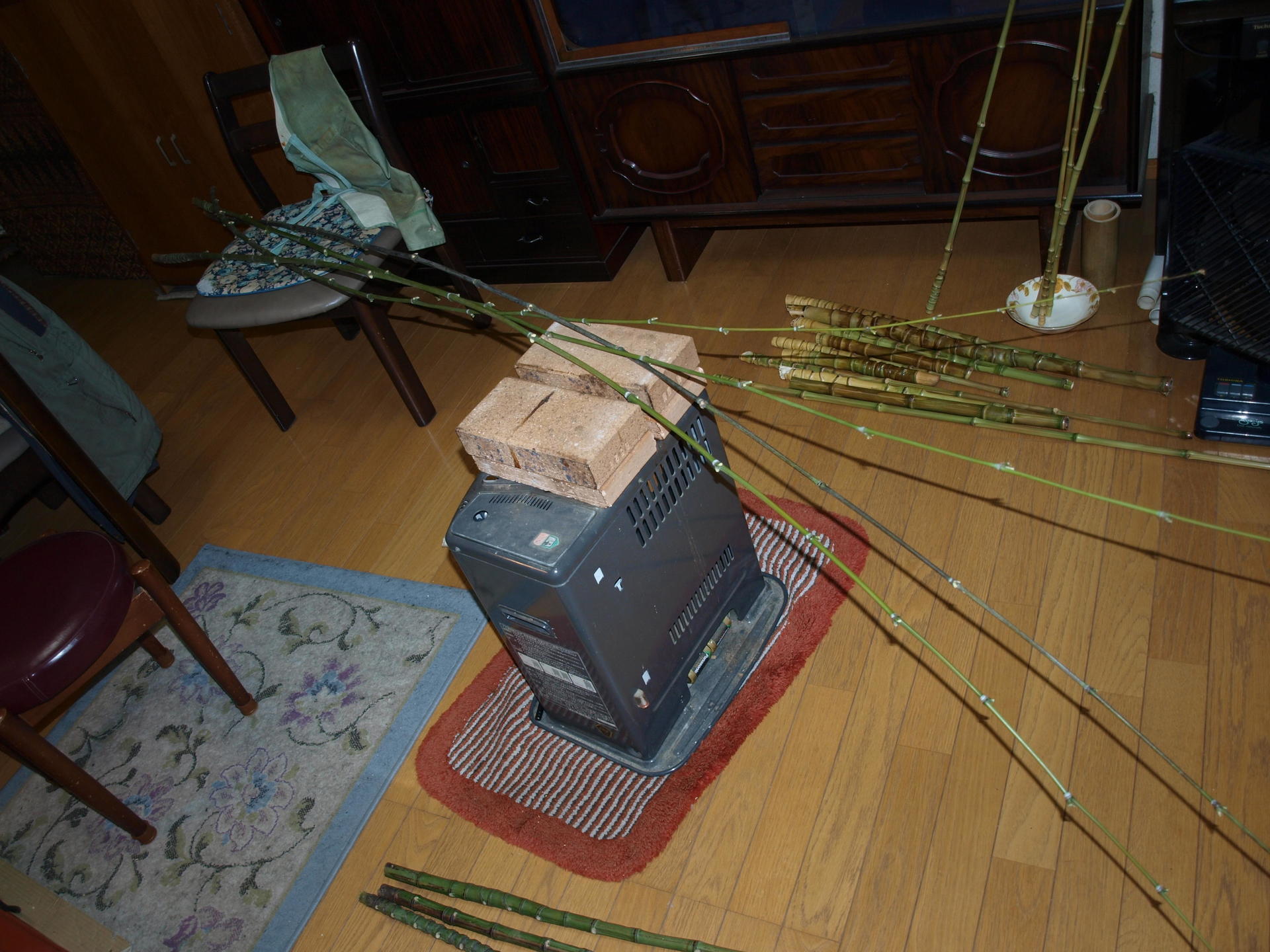 採取した布袋竹の保存用の火入れ（粗矯め）: 鰍工房 手作り小品工芸 工作日記