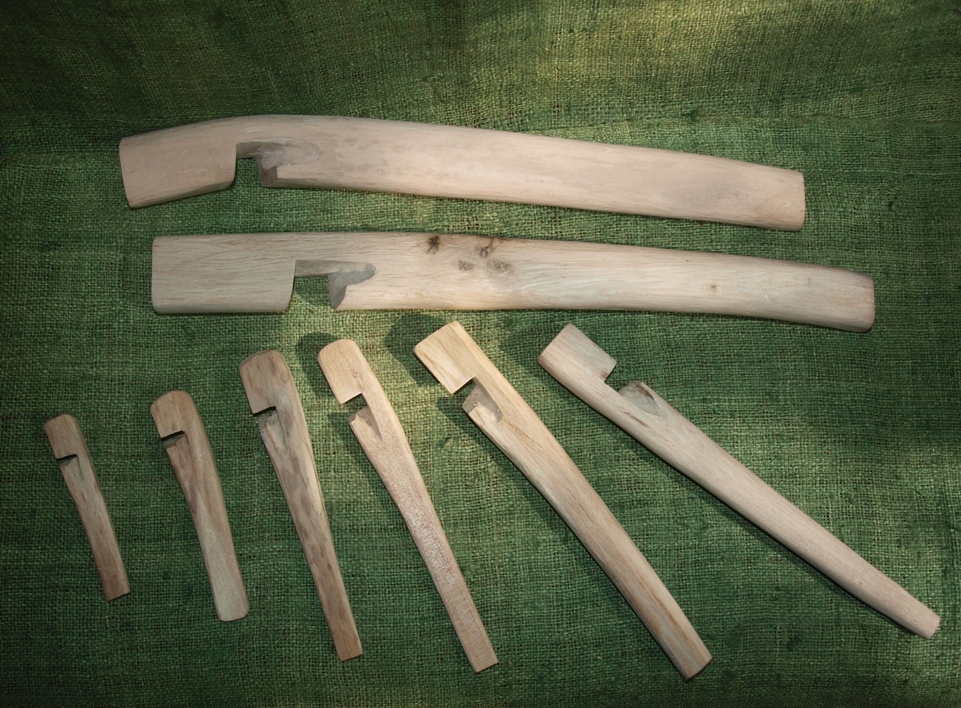 竹竿作りの季節を控え、矯め木を作ってみました: 鰍工房 手作り小品